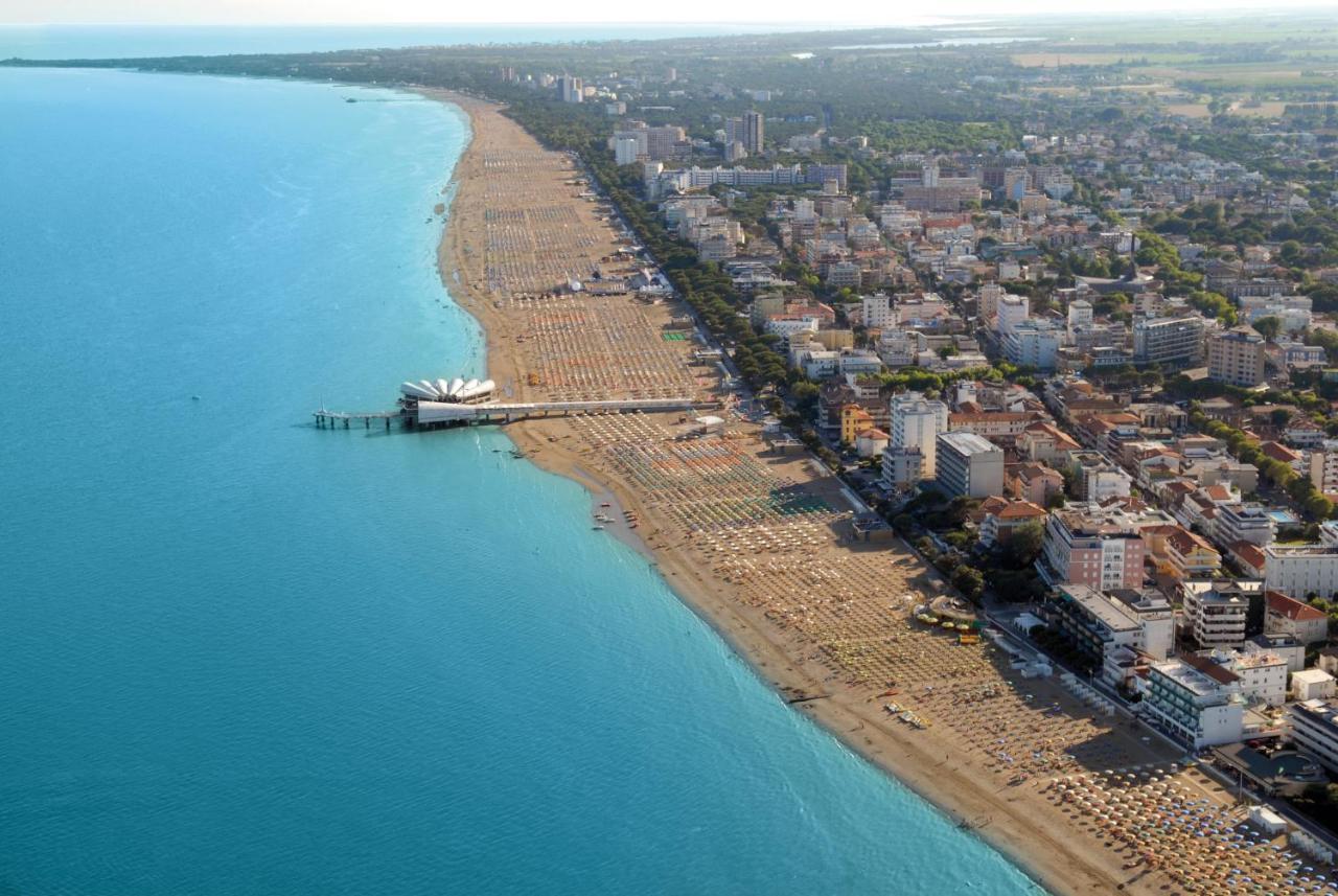 Appartamenti Las Palmas Lignano Sabbiadoro Exterior photo